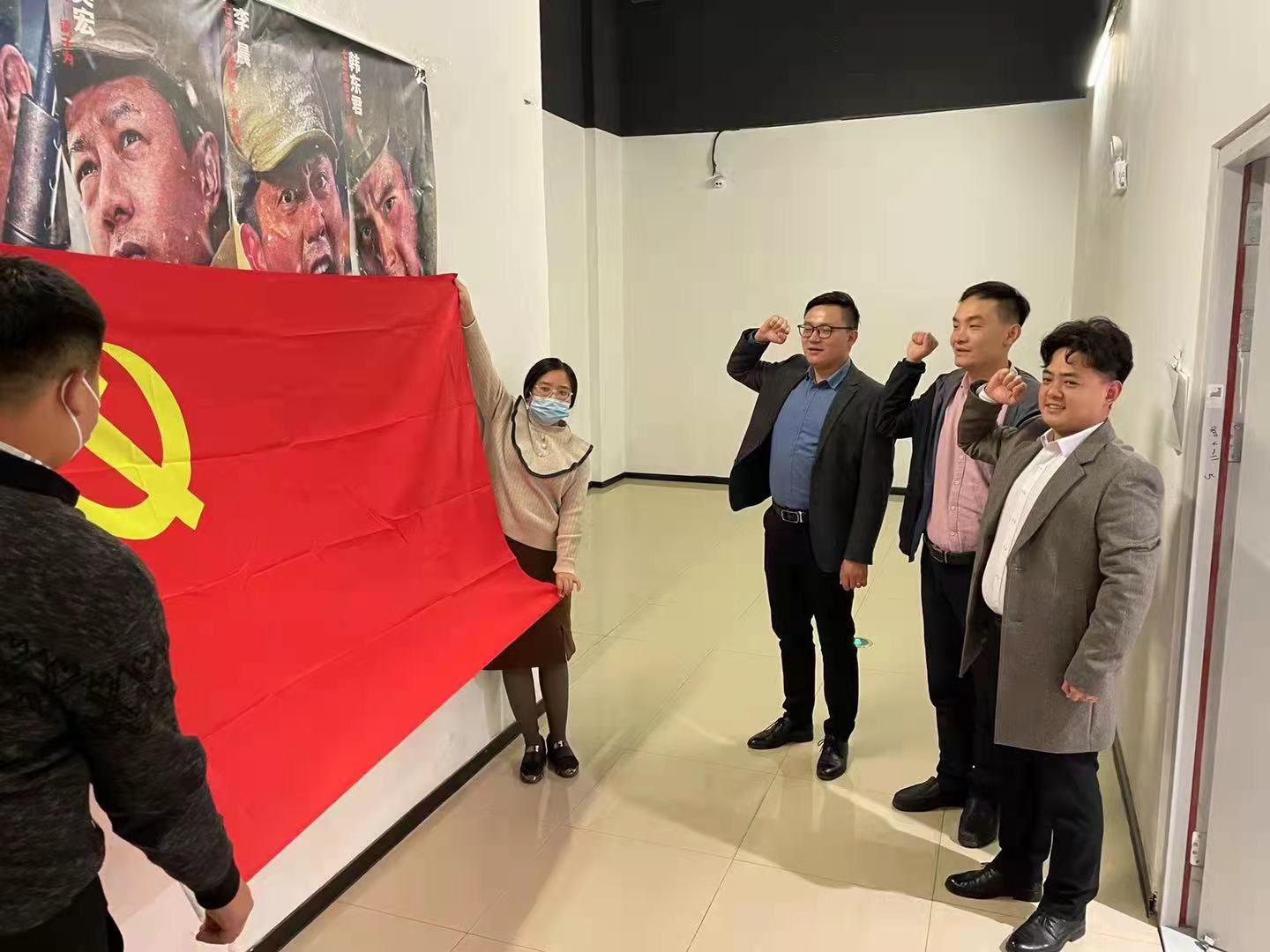 1636419356250226.jpg de97a51c885224767062fa9a8216685.jpg